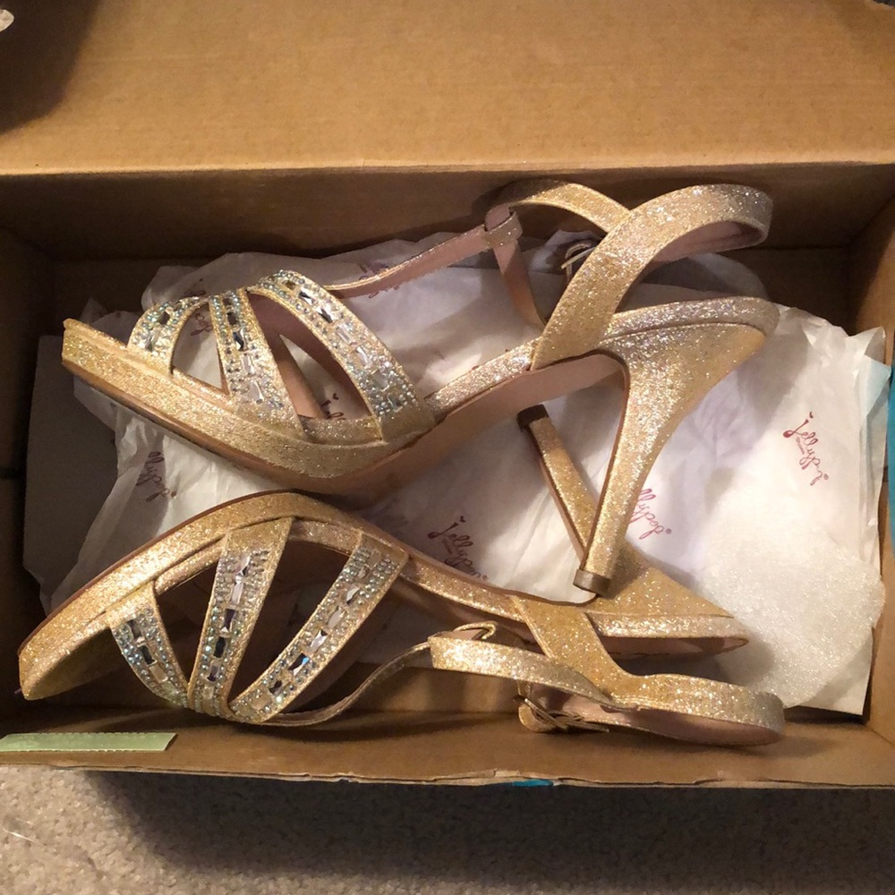 LLorraine Dress Heels